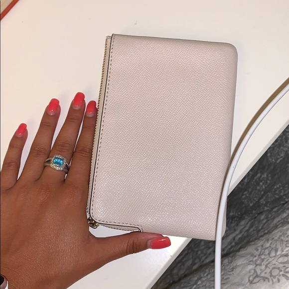 Coach wristlet - Picture 5 of 5